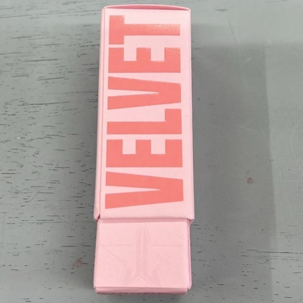 NIB Jeffree Star Velvet Trap Matte Lipstick Gardening H*e